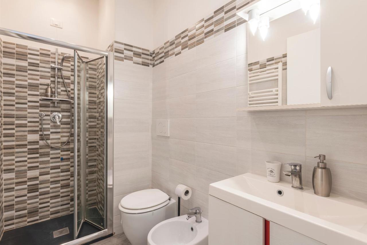 Il Poeta E La Stella Apartment La Spezia Bagian luar foto